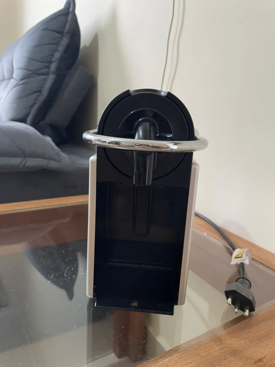 Cafeteira Nespresso Modelo Pixie D61 - Foto 2