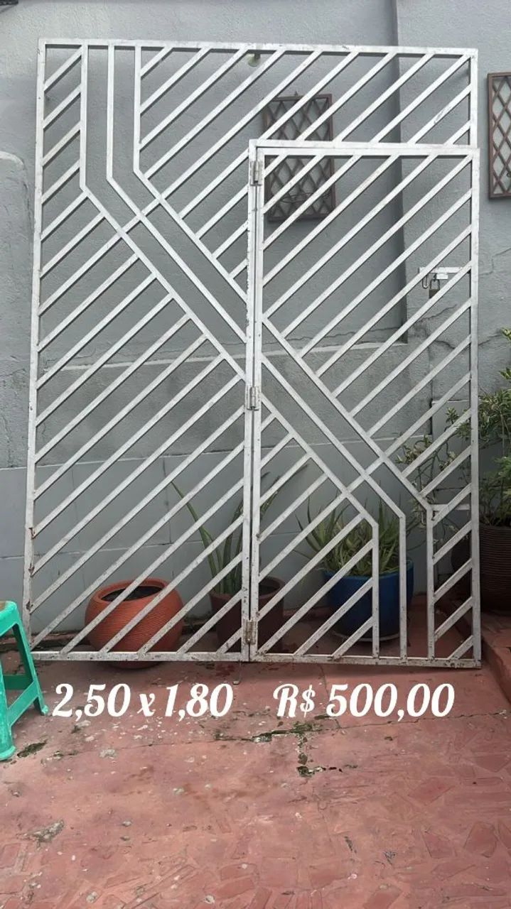 Porta e janela alumínio/vidro e grades metalon usados: 8 peças 2