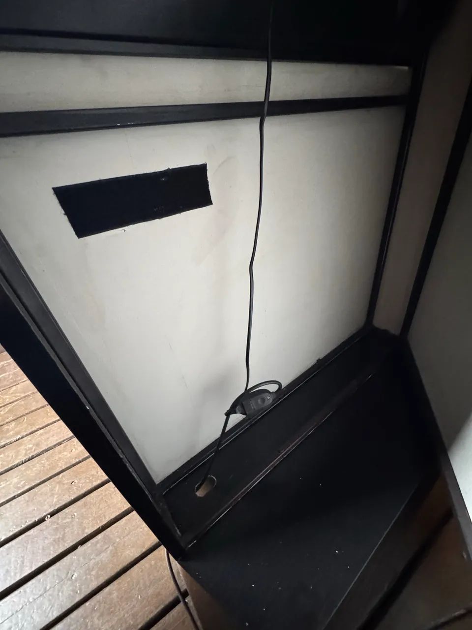 Totem de 55pl Tv led com ACM e rodinha - Foto 4