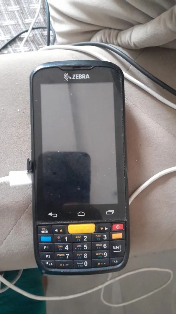 Zebra MC36 (modelo MC36A0) é um computador móvel e coletor de dados robusto da Zebra Techn