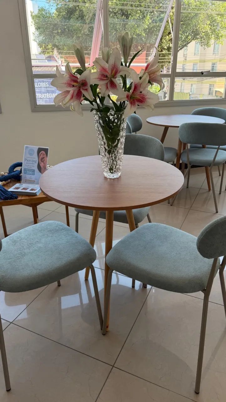 Vendo linda mesa de canto/varanda - Foto 4