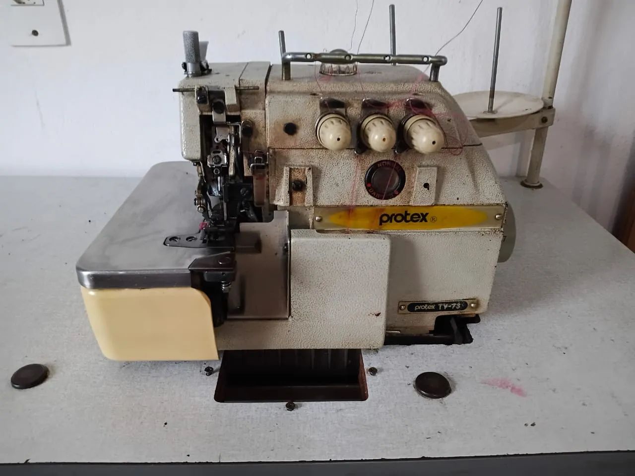 Máquina de costura Overlok - Foto 2