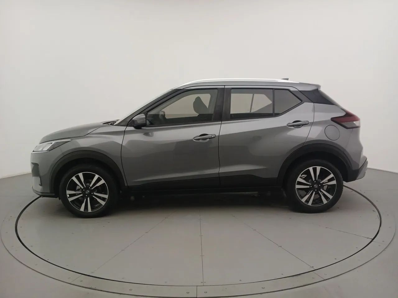 Nissan Kicks Sense 1.6 16V Flex Aut., foto 2 de 18