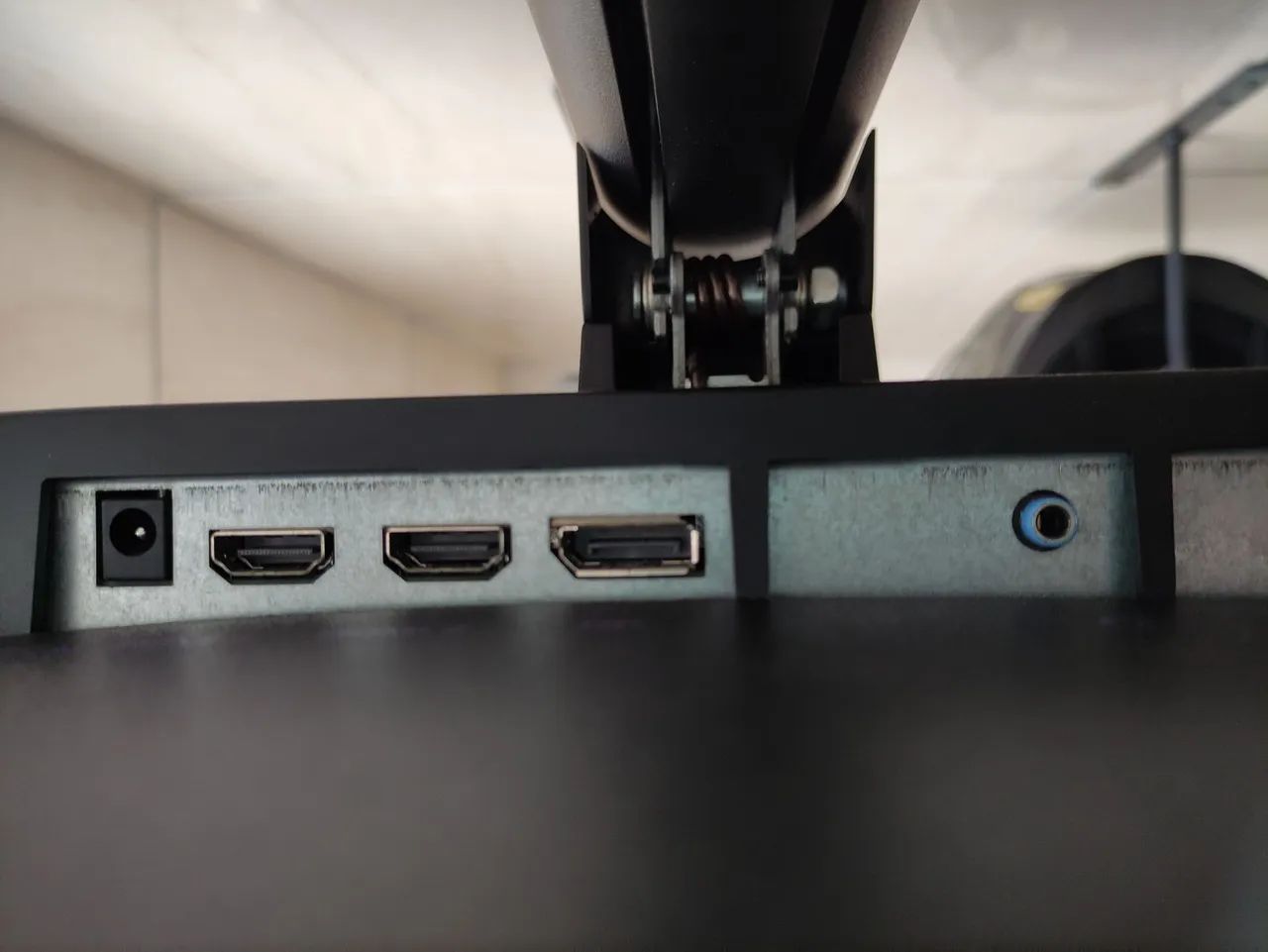Monitor Curvo Mancer 32" - Foto 5