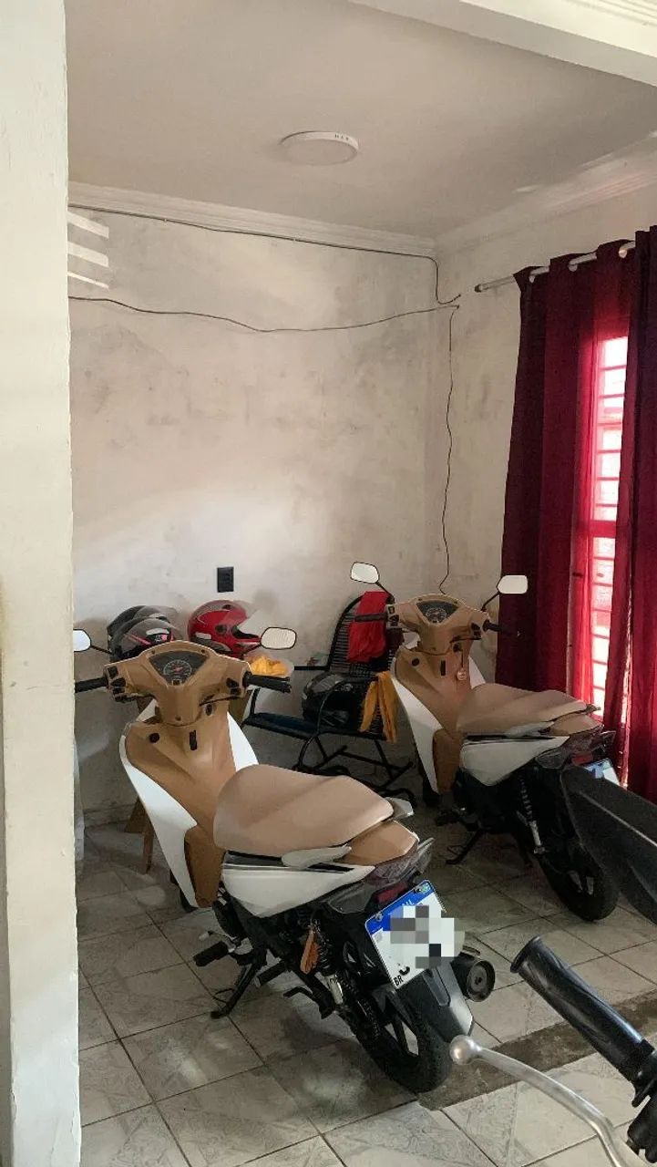 Vendo Casa de térreo com primeiro andar - Foto 2