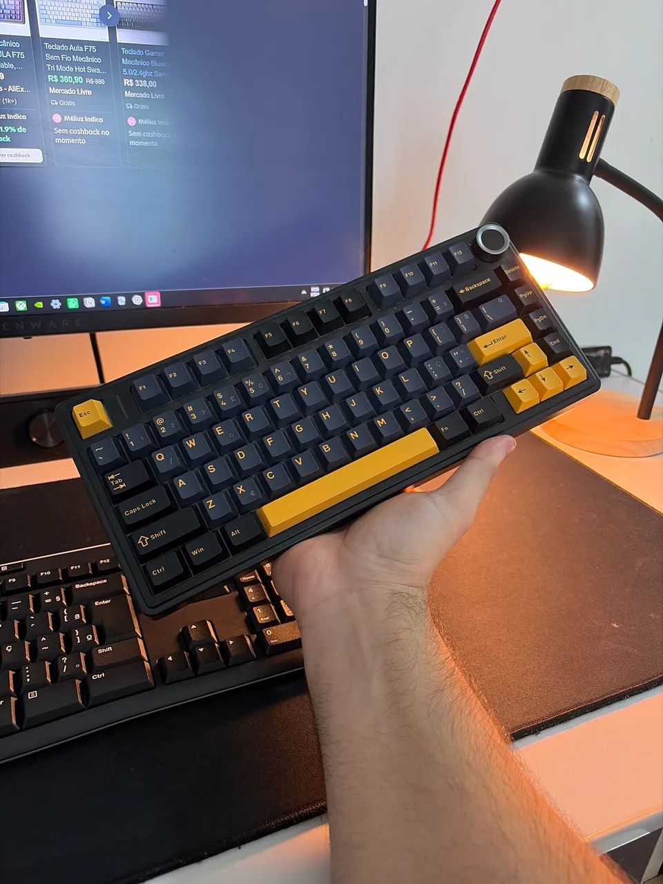 Teclado Gamer Aula F75
