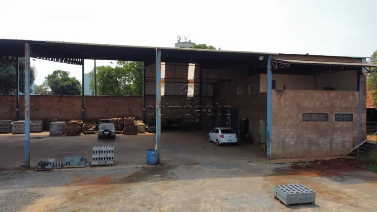 Amplo barracão com 6.257m² de área total e 1.474m² de área útil. - Foto 3