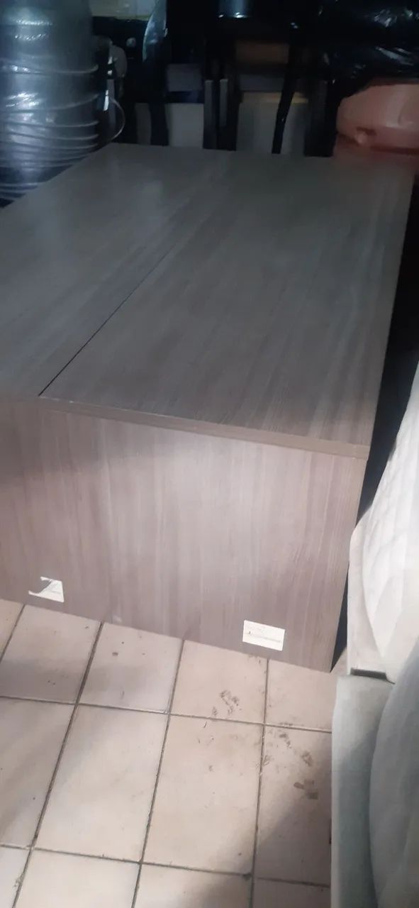 Mesa de sala ou cozinha 