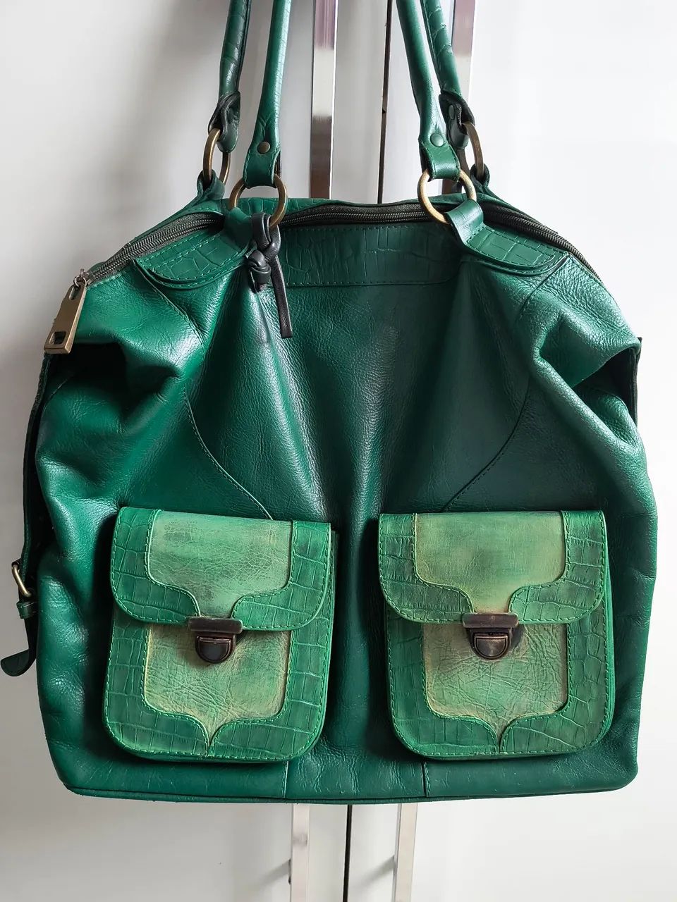 Bolsa Couro Legitimo verde Usada - Foto 2