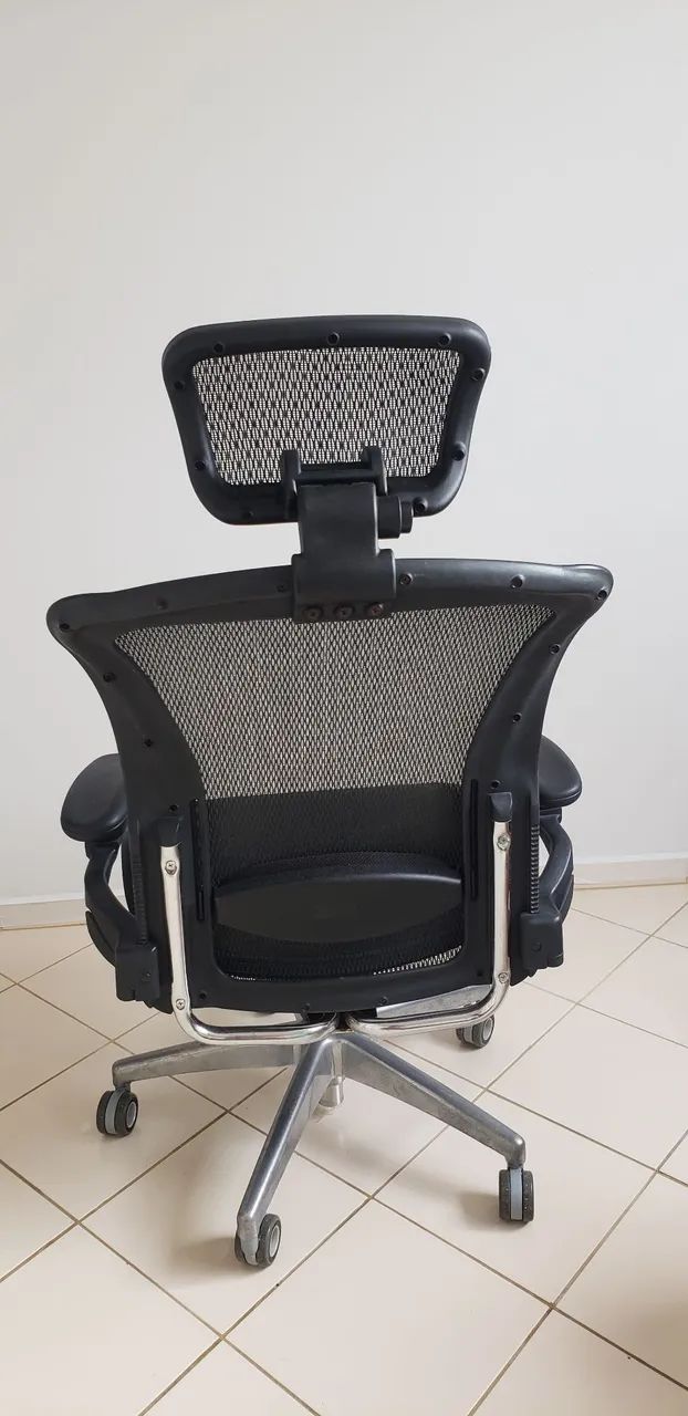 Cadeira Giratória Presidente  - Foto 2