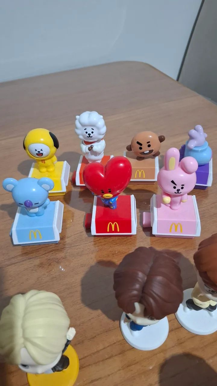 Bts / bt21 vendo coleção completa  Mac Donald  bts  - Foto 3