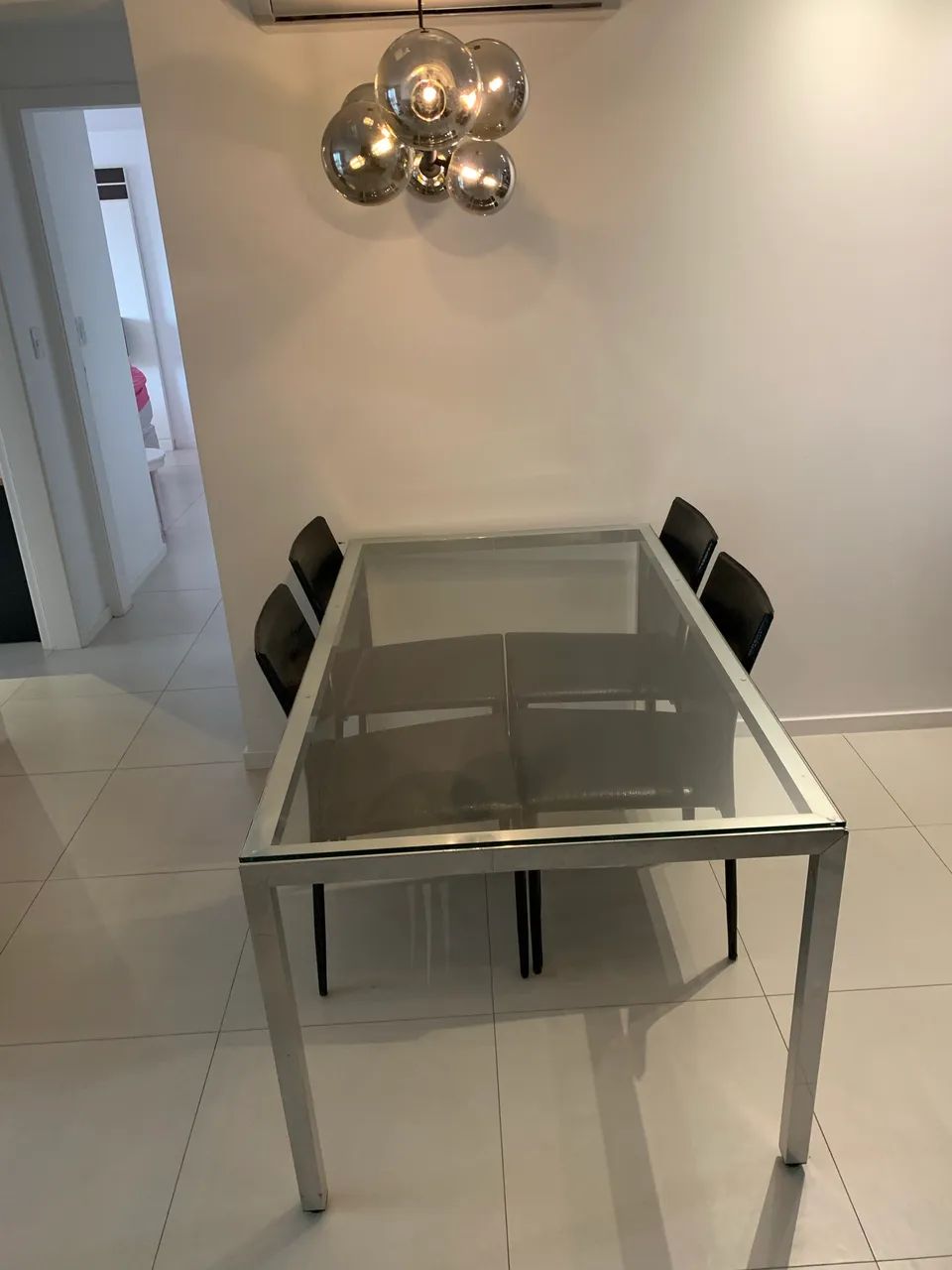 Mesa com 4 cadeiras  - Foto 2