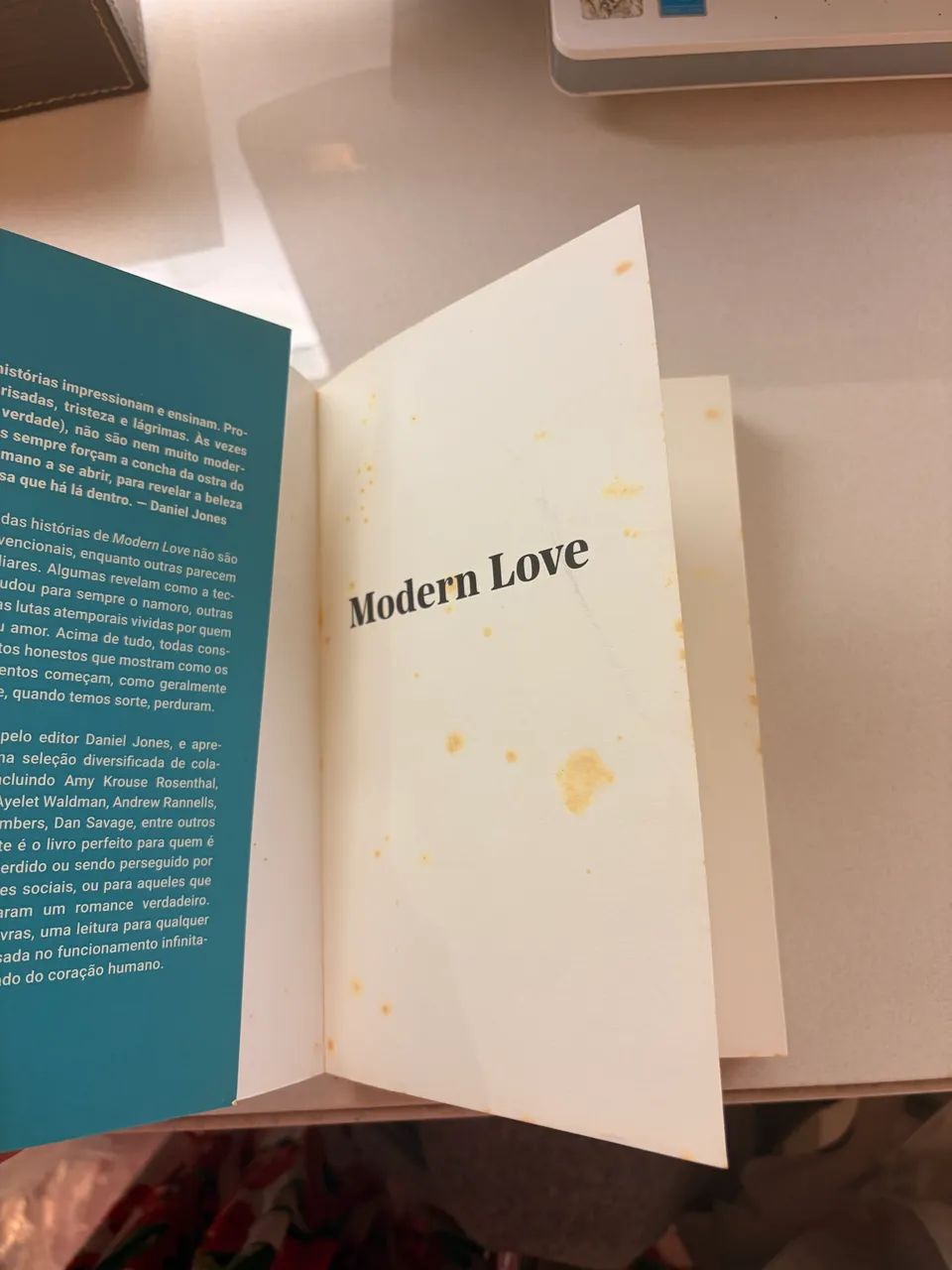 Livro Modern Love Daniel Jones - Foto 2
