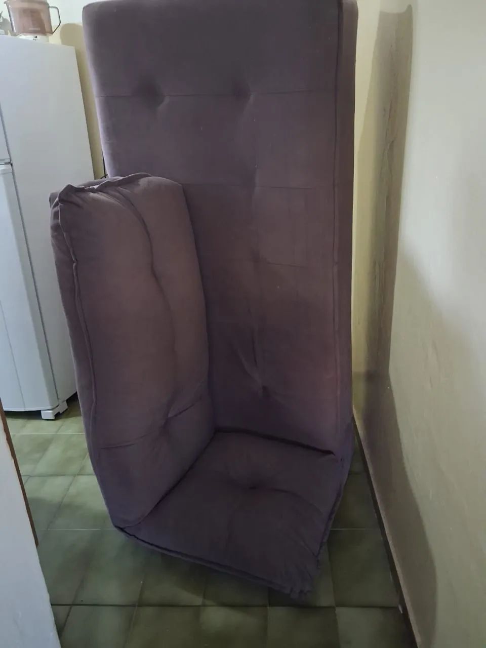 VENDO SOFÁ EM BOM ESTADO DE CONSERVAÇÃO  - Foto 4