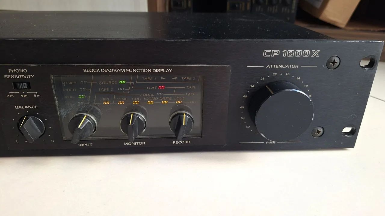 PRÉ AMPLIFICADOR CYGNUS CP 1800X - Aparelhos de Som - Vila Endres