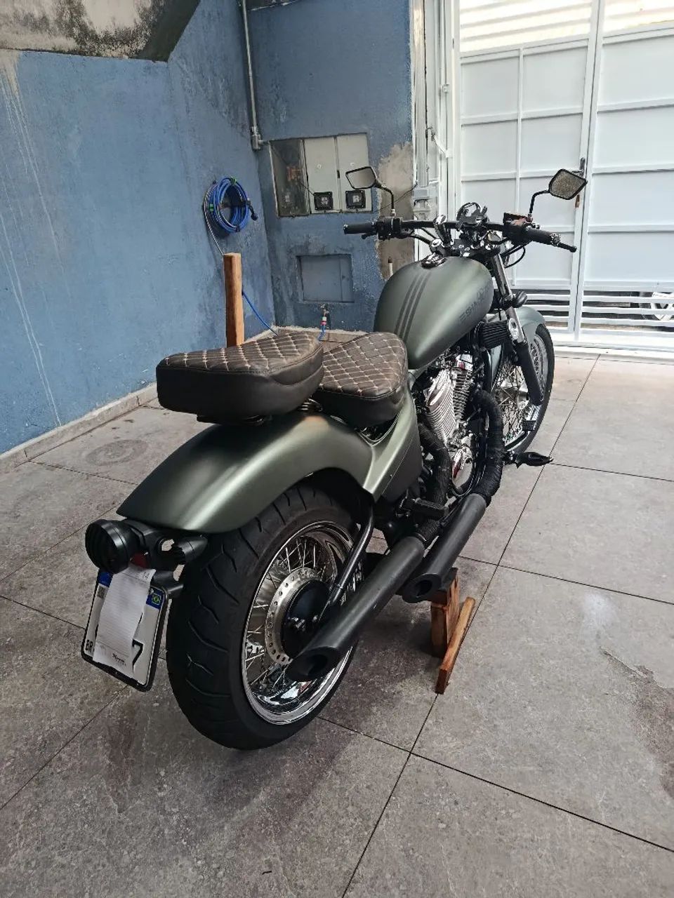 Baixou mais !!! Shadow 600 custon