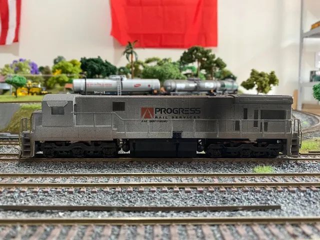 Locomotiva Frateschi GE C30-7 Progress Rail 7063 - Escala HO (Analógica) - Foto 4