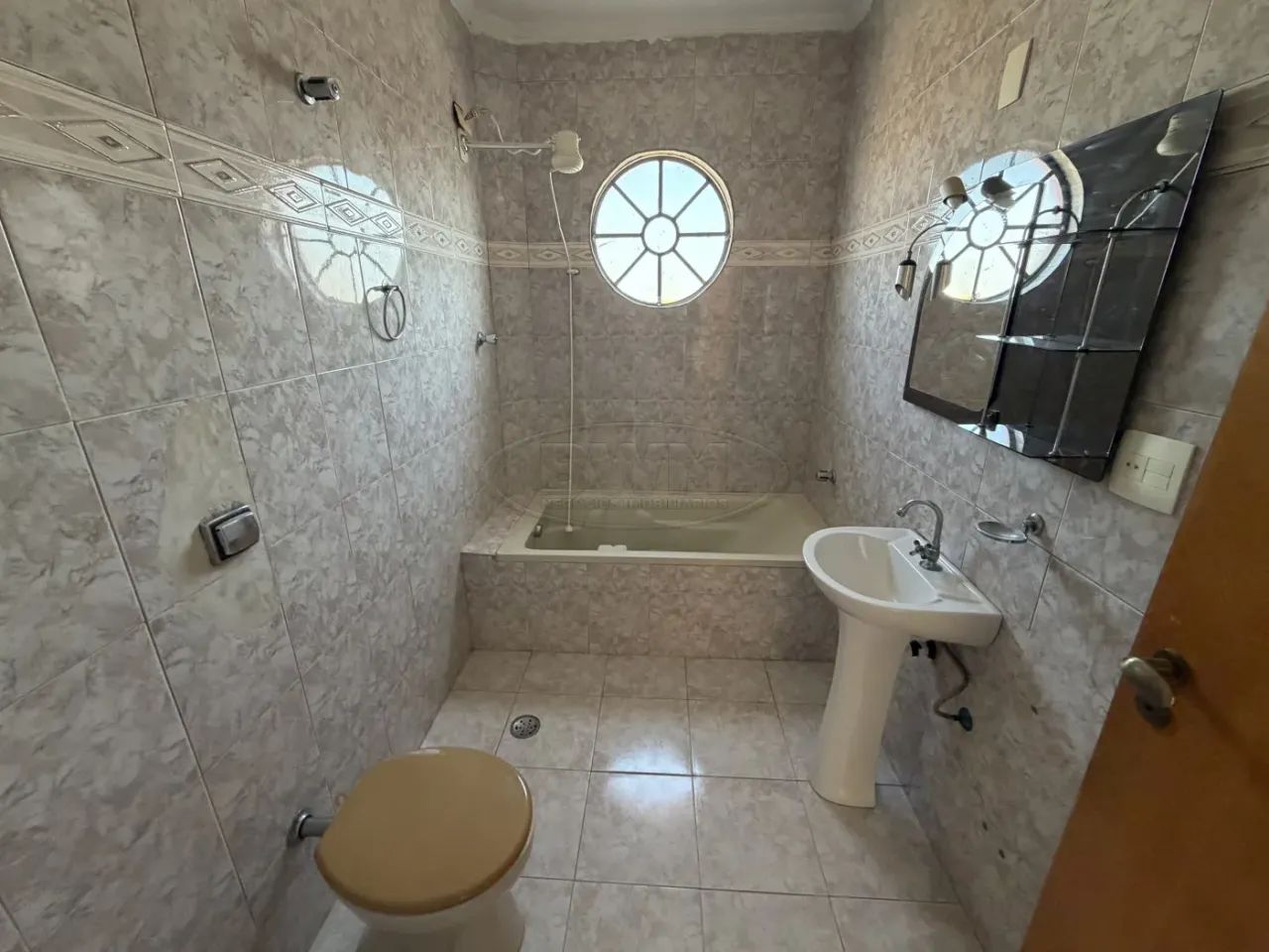 Edifício Pinheiro | Apartamento no Último Andar | 2 Dormitórios | Ótima Localização - Foto 5