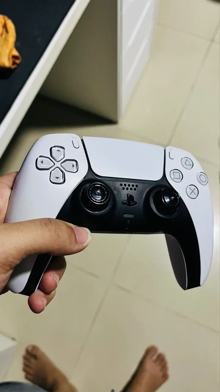 Ps5 slim mídia física com 2 jogos - Foto 5