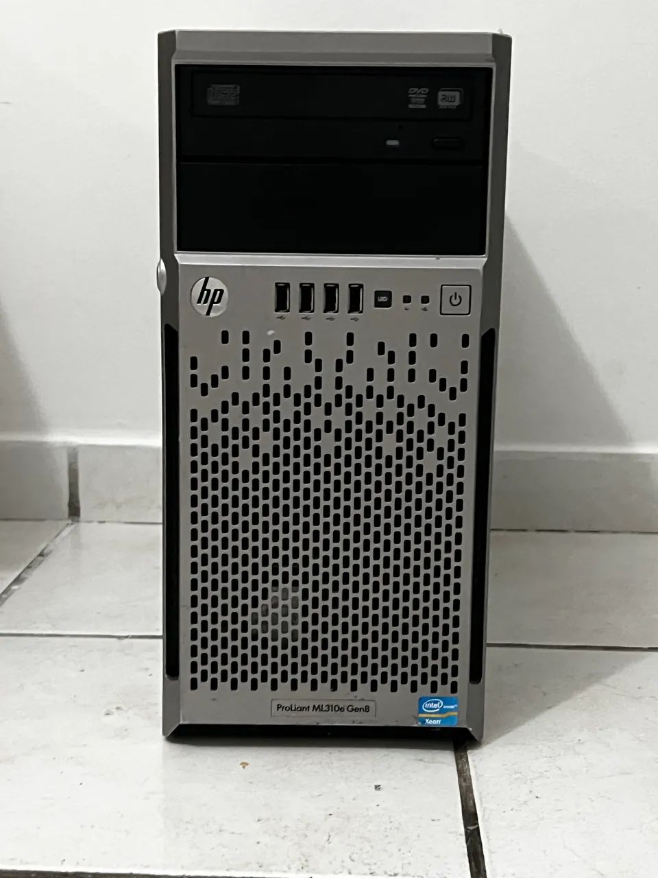 Servidor HP ProLiant ML310e Gen8 - Foto 2