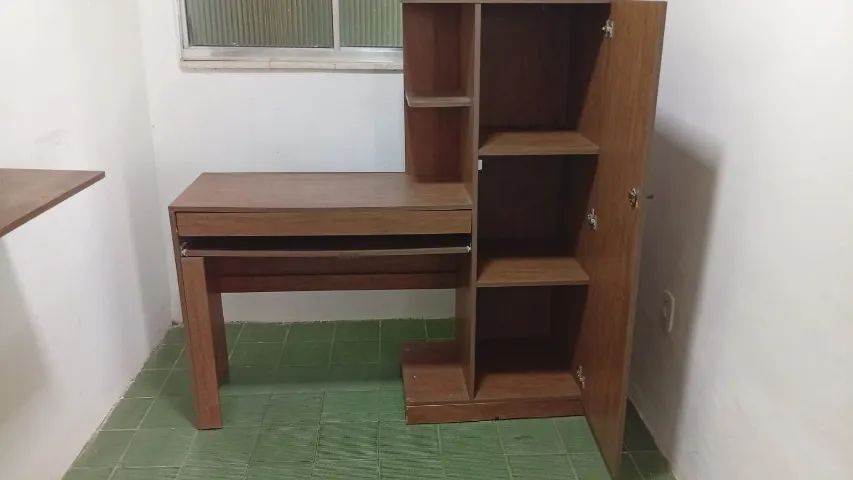 Escrivaninha/mesa com armário  - Foto 2
