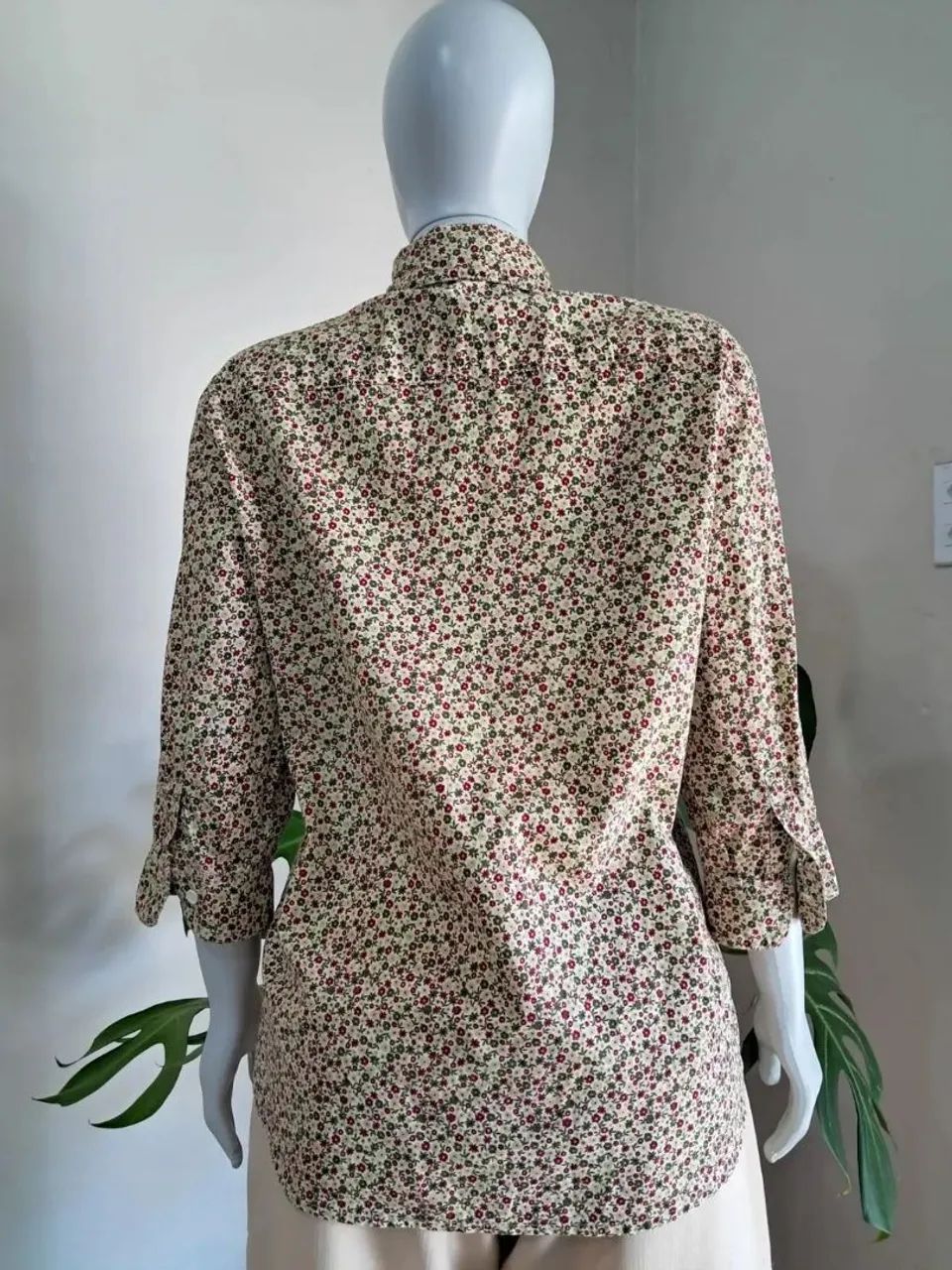 Camisa com estampa floral  - Foto 4