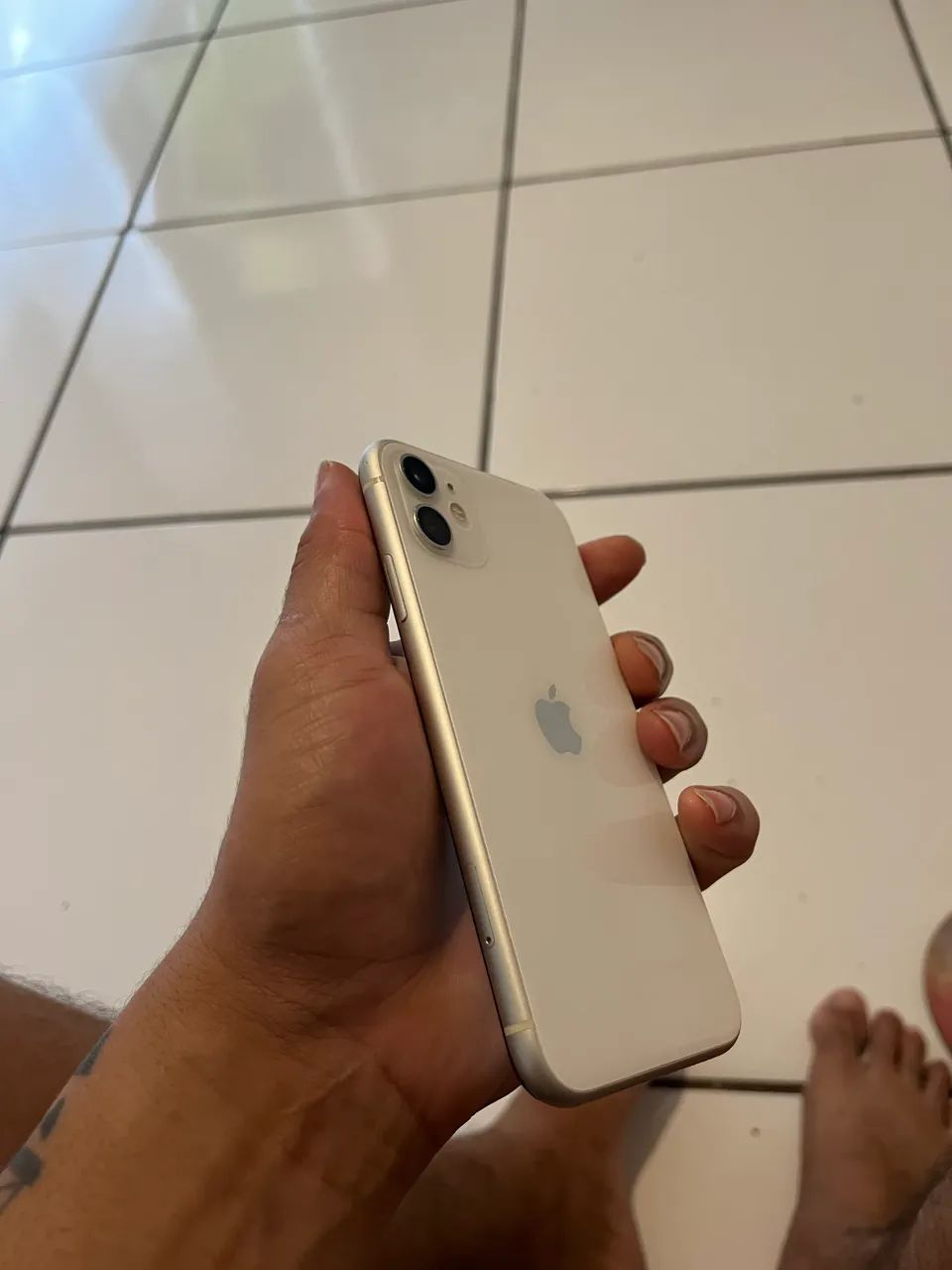 ? iPhone 11 Branco  - Foto 2