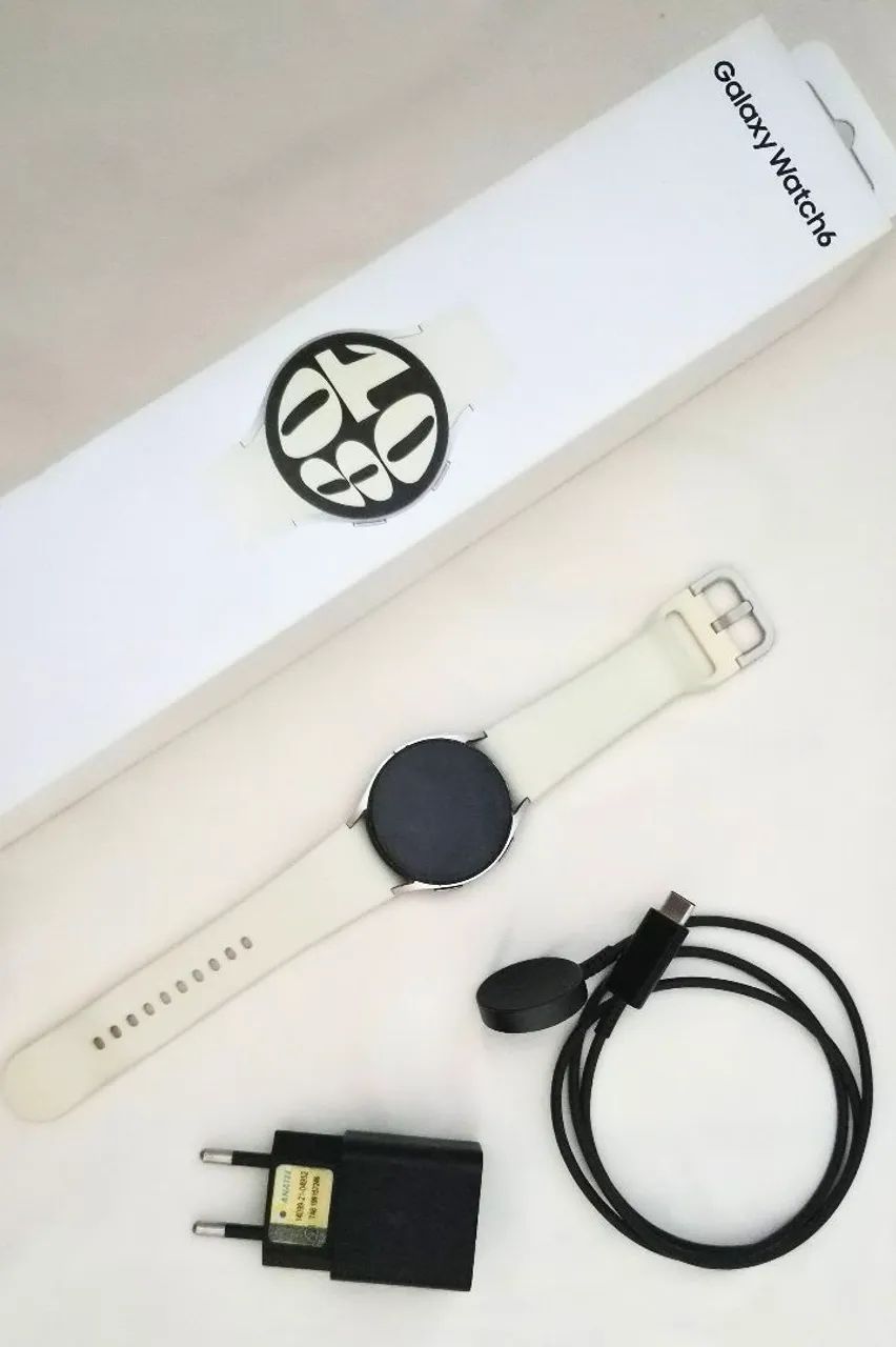 Samsung Galaxy Watch6 LTE 40mm - Creme (USADO)