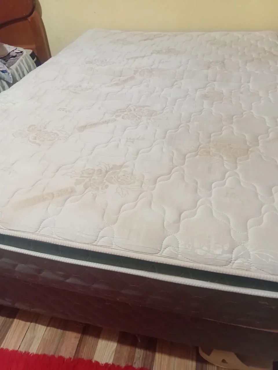 Cama de casal e colchão muito bom - Foto 3