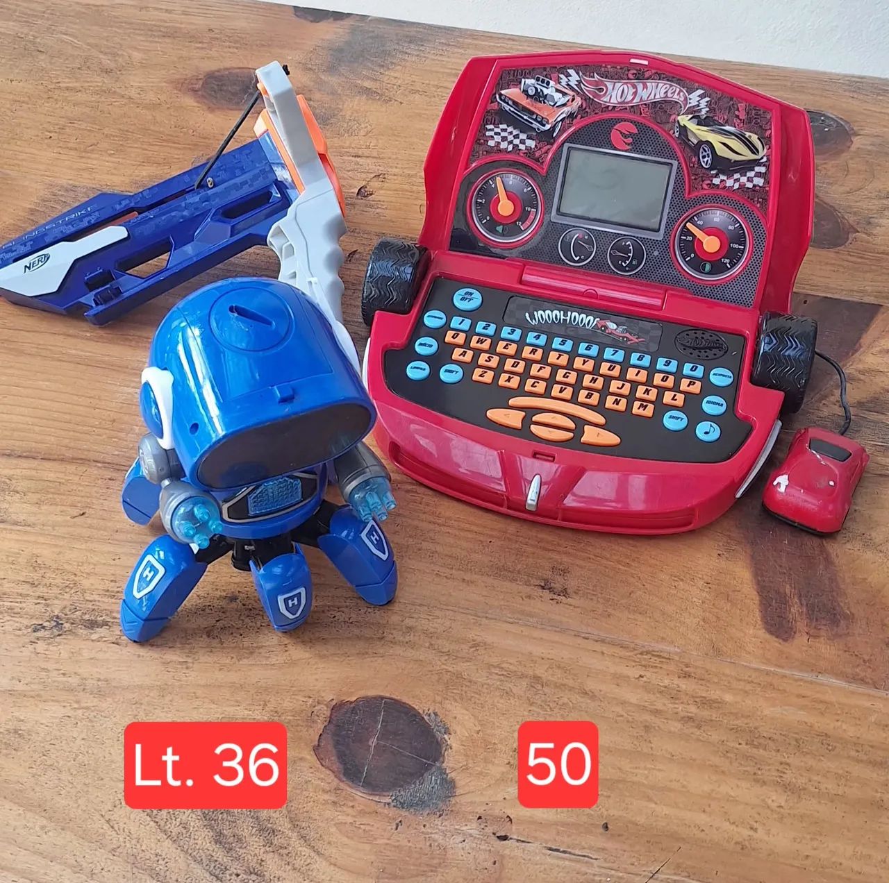 Brinquedos variados Lote 36