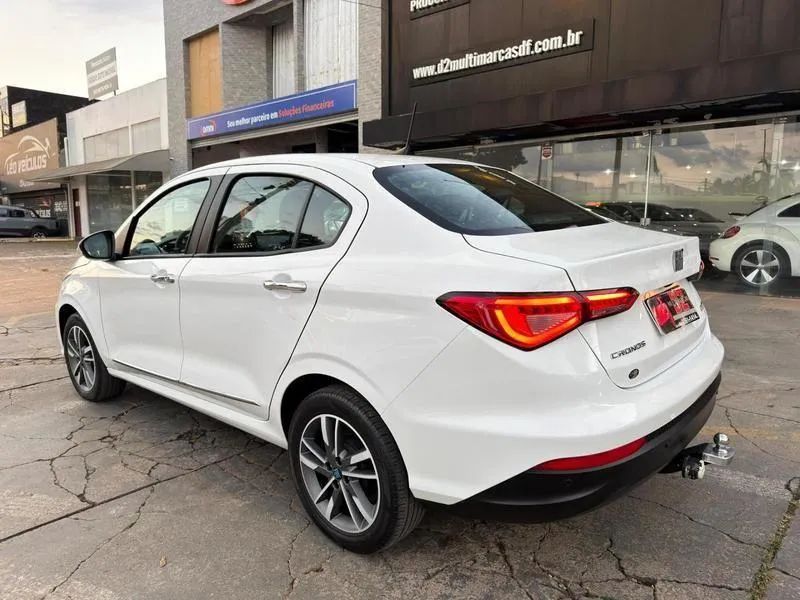 Fiat Cronos Precision 1.3 16V Flex Aut. 2025 - Foto 4