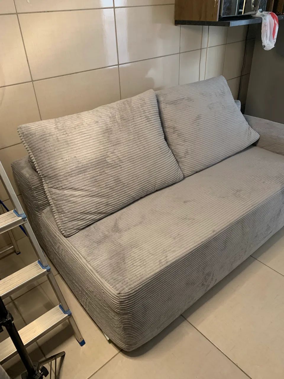 Sofá Cinza Baixo Seminovo - Foto 5