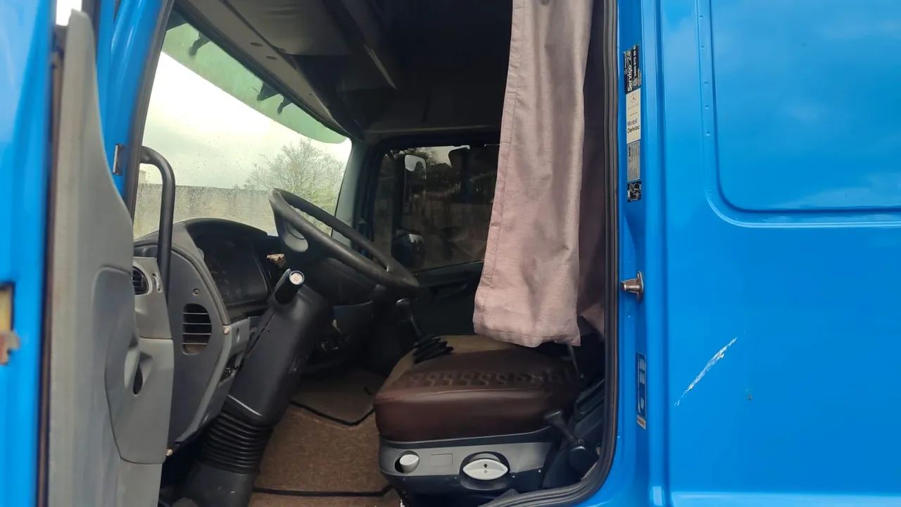 Vendo Atego 2425