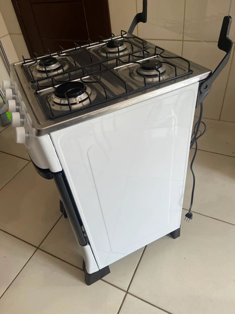 Fogão acendedor automático praticamente novo  - Foto 4