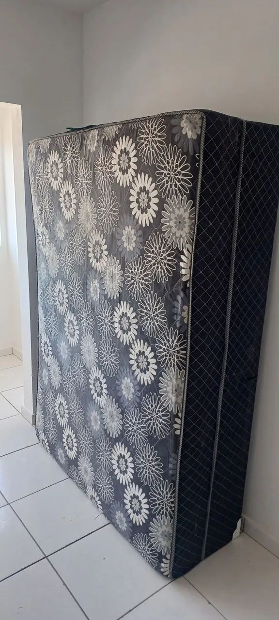 Cama box casal em bom estado. - Foto 2