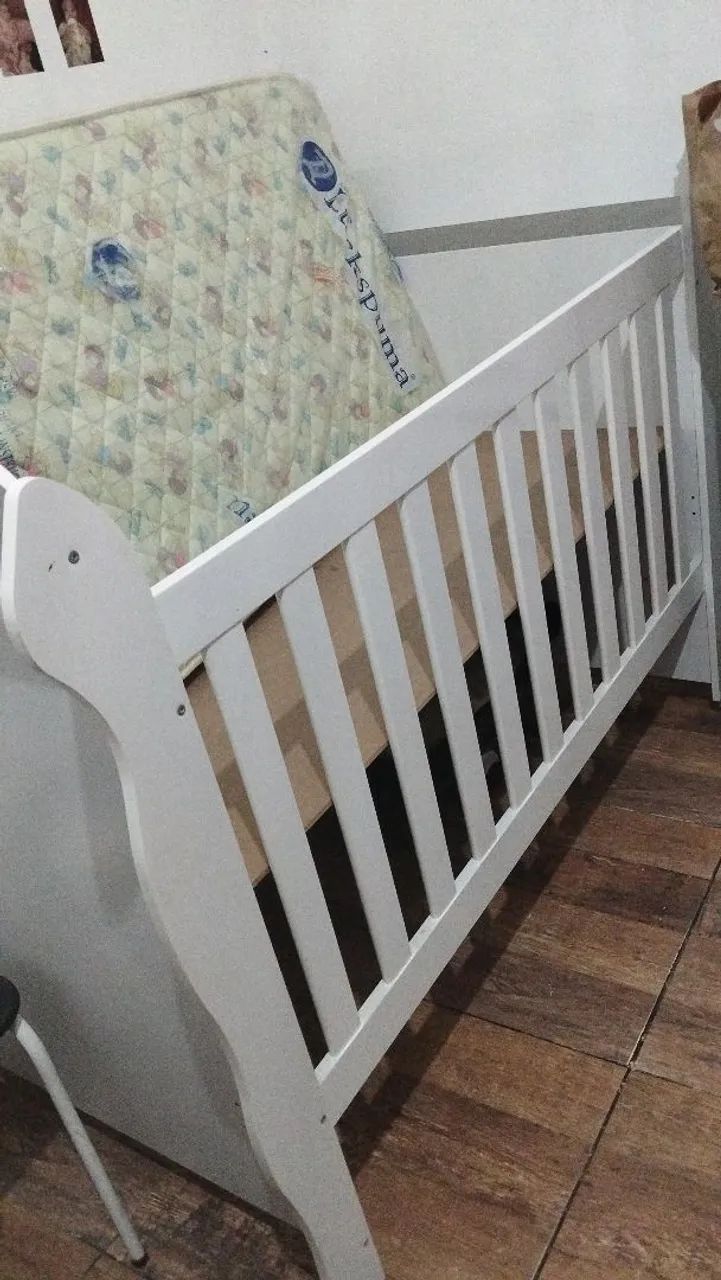 Berço e colchão 