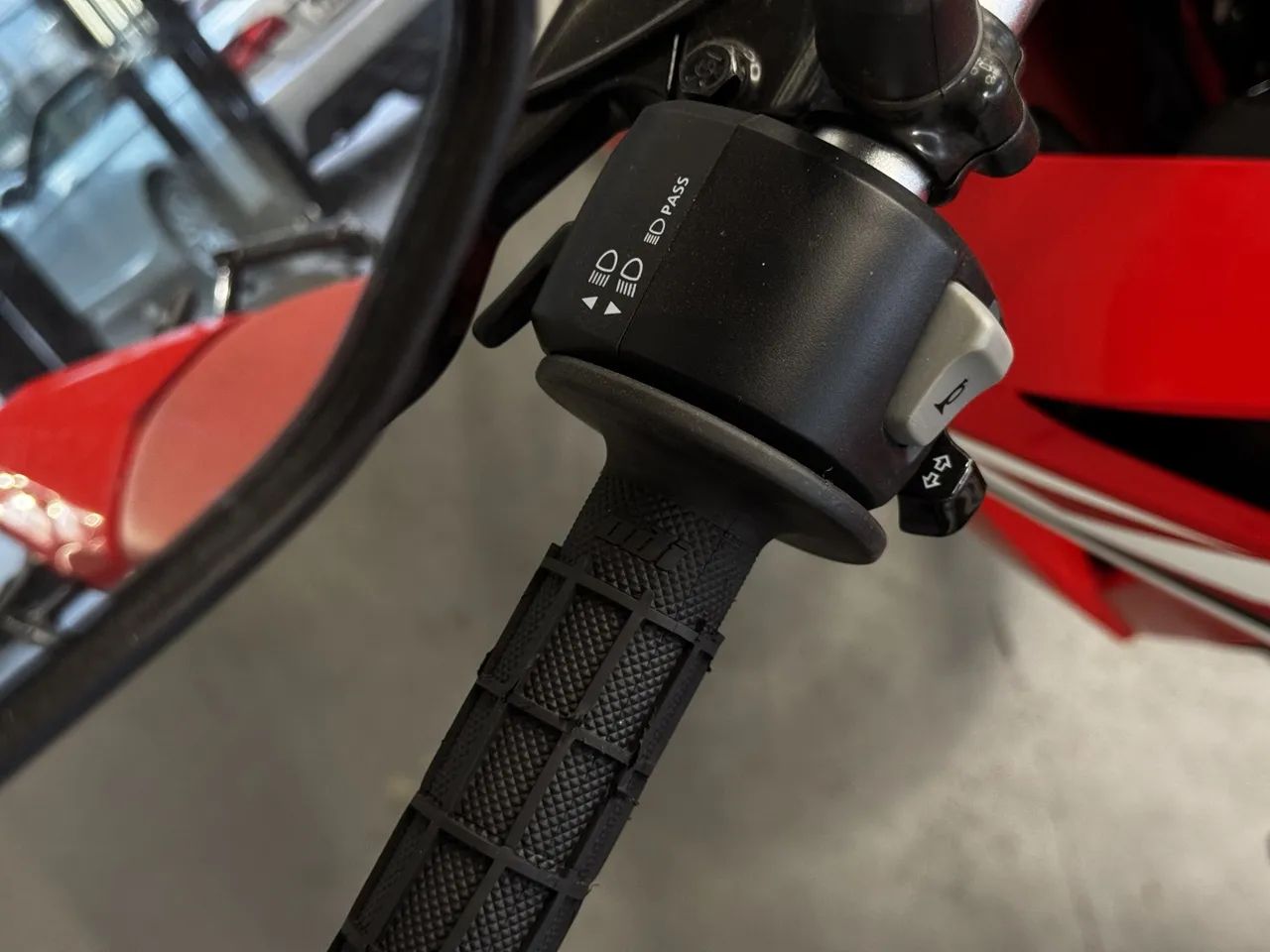 Honda Xr 300l tornado 2025 - Foto 2