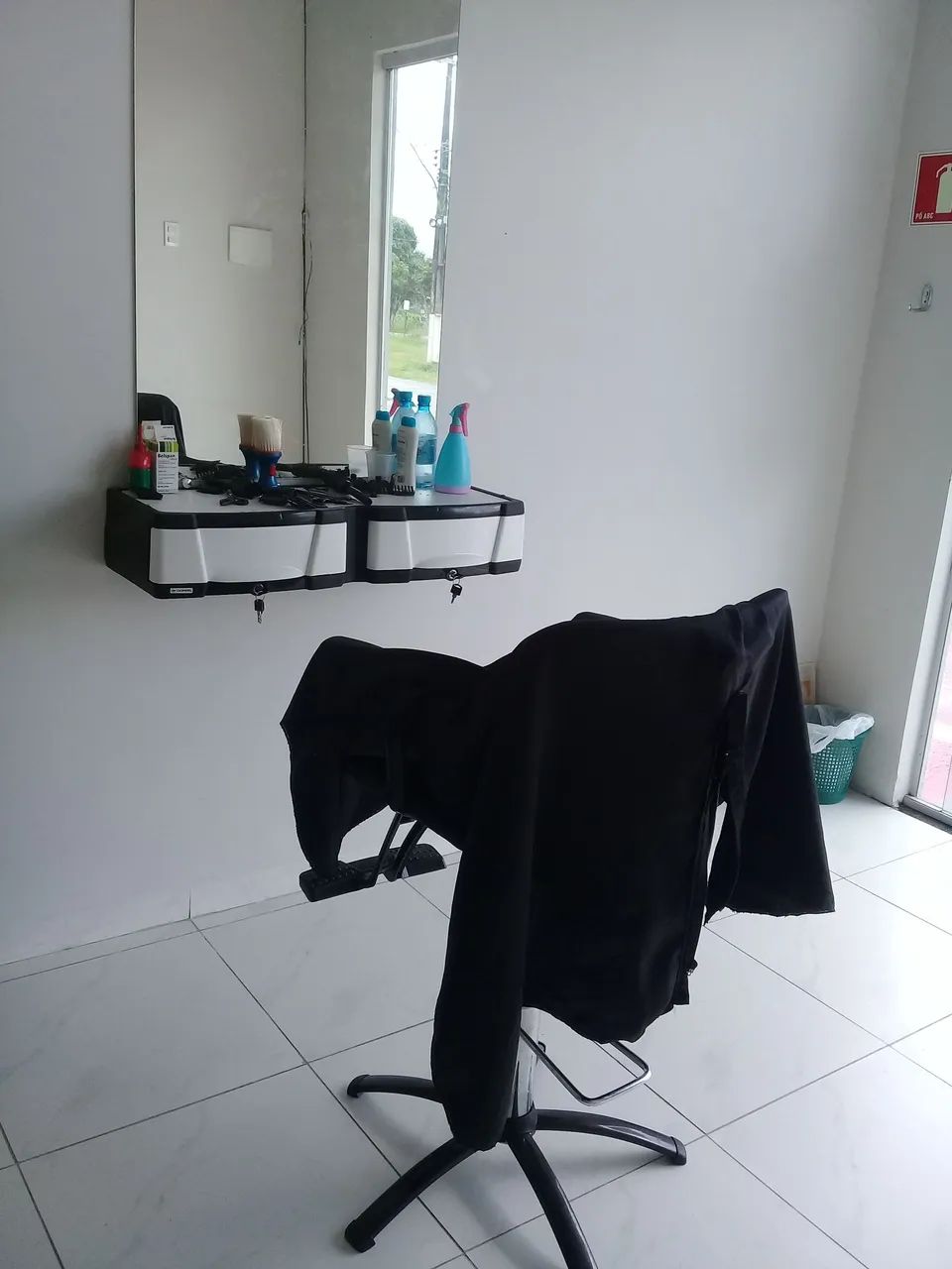 Cadeira de barbeiro   - Foto 3