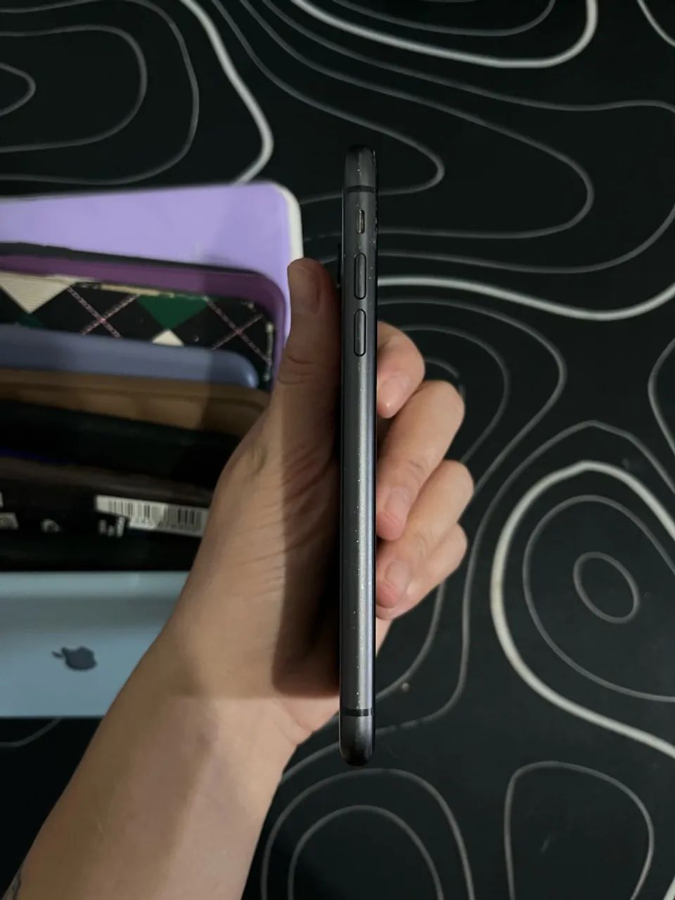 Iphone 11 com 11 capinhas + 2 películas - Foto 5