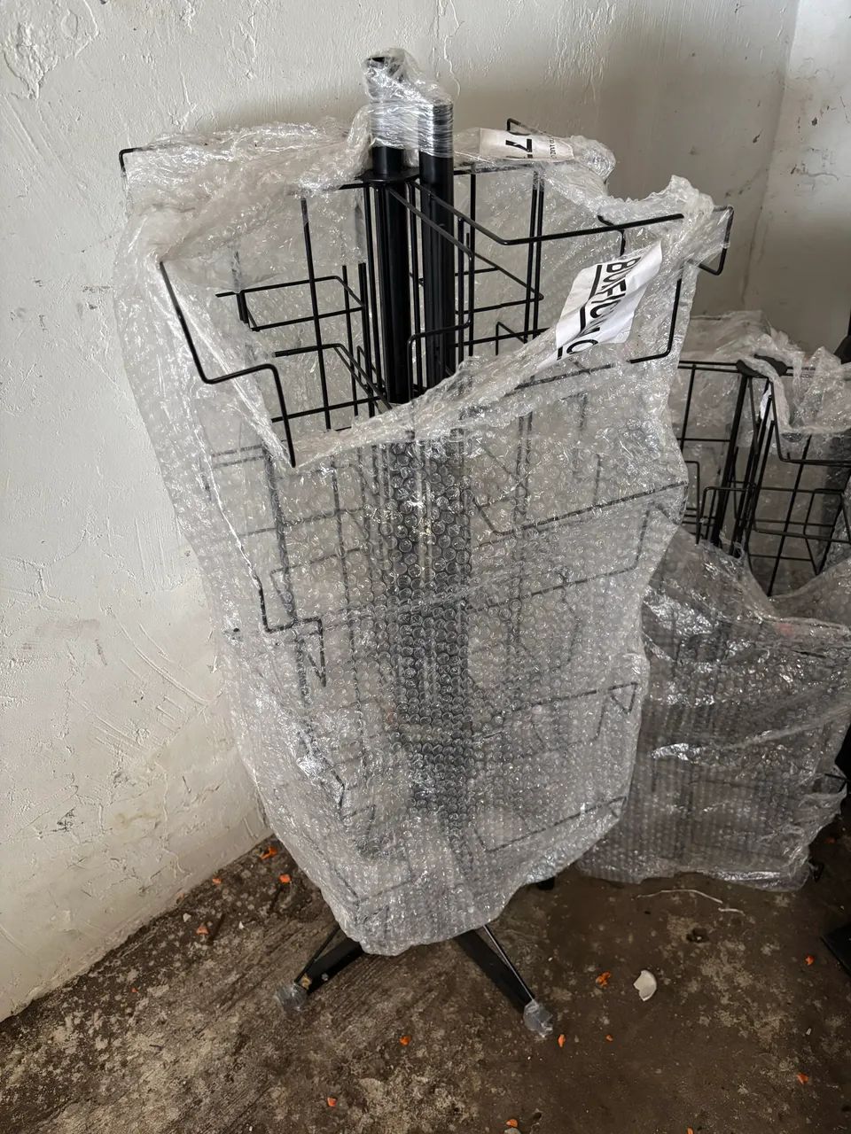 Expositor de ferro