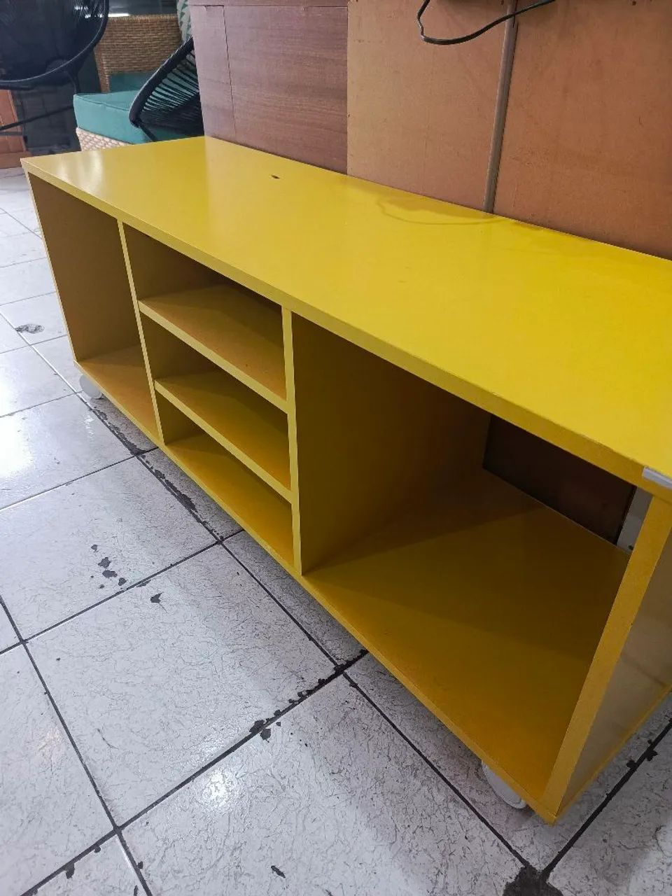 Rack amarelo 