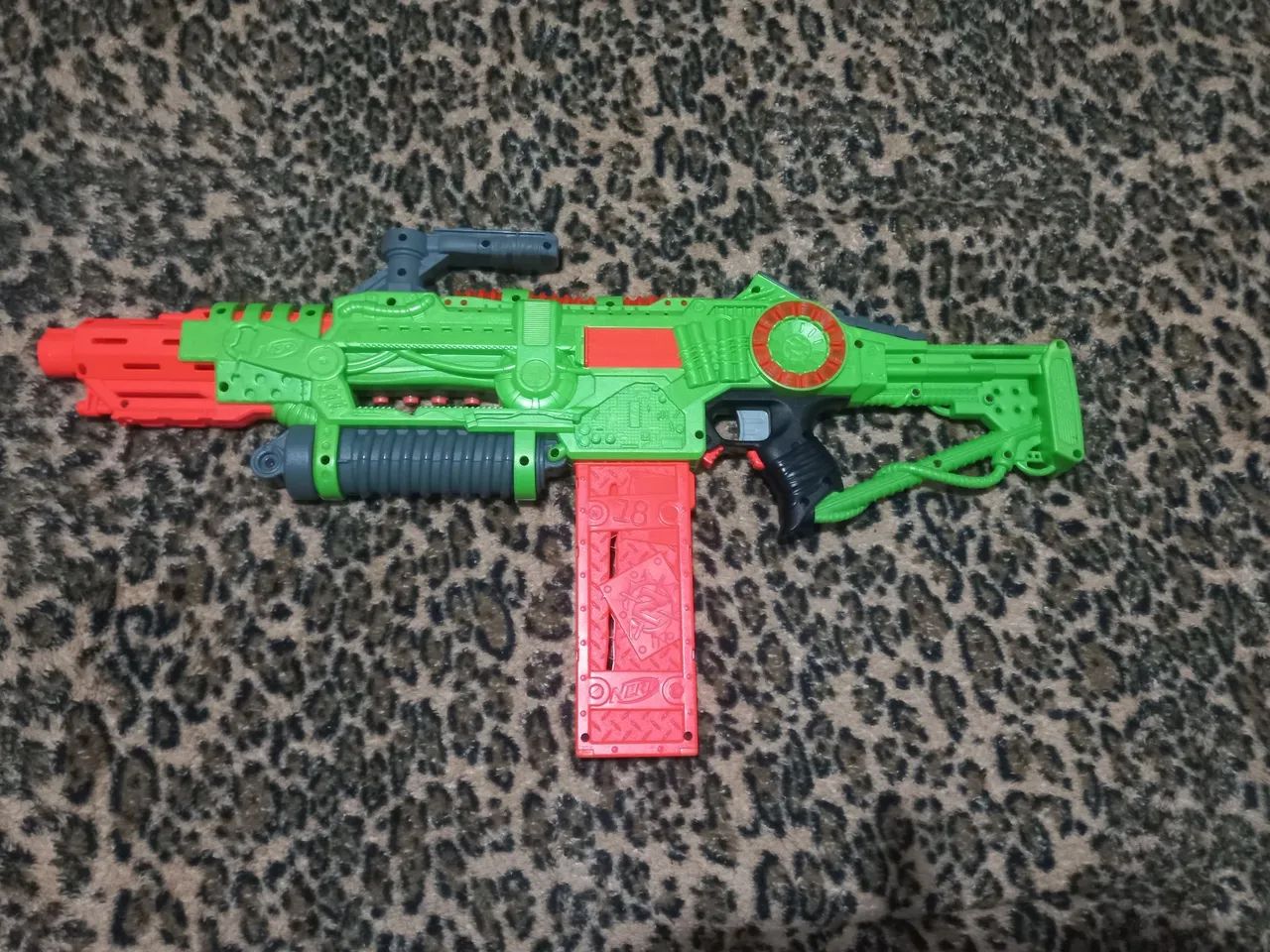 Nerf Revoltinator - Foto 2