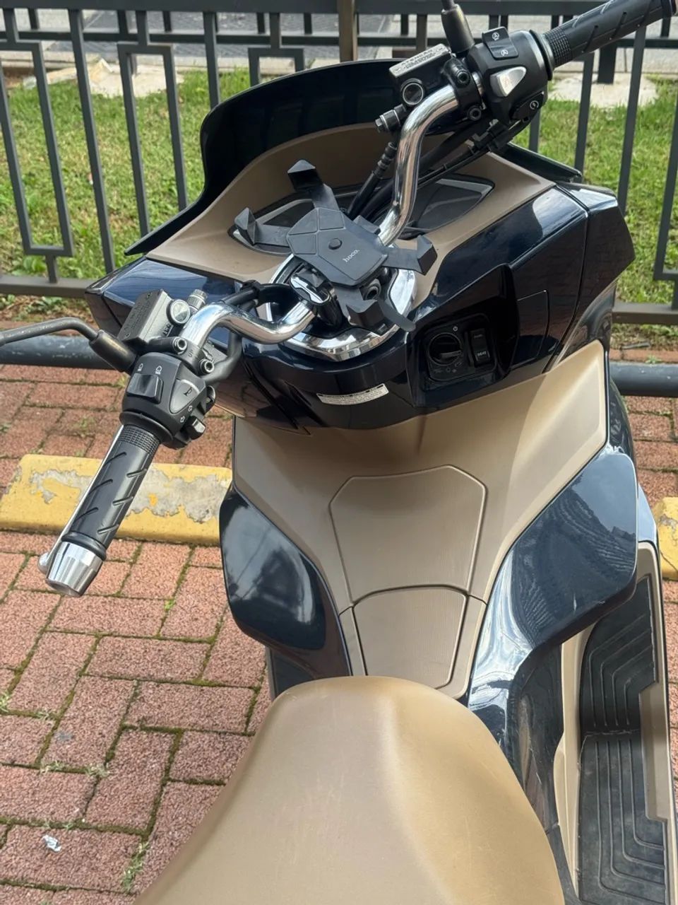 PCX DLX 2025  - Foto 5