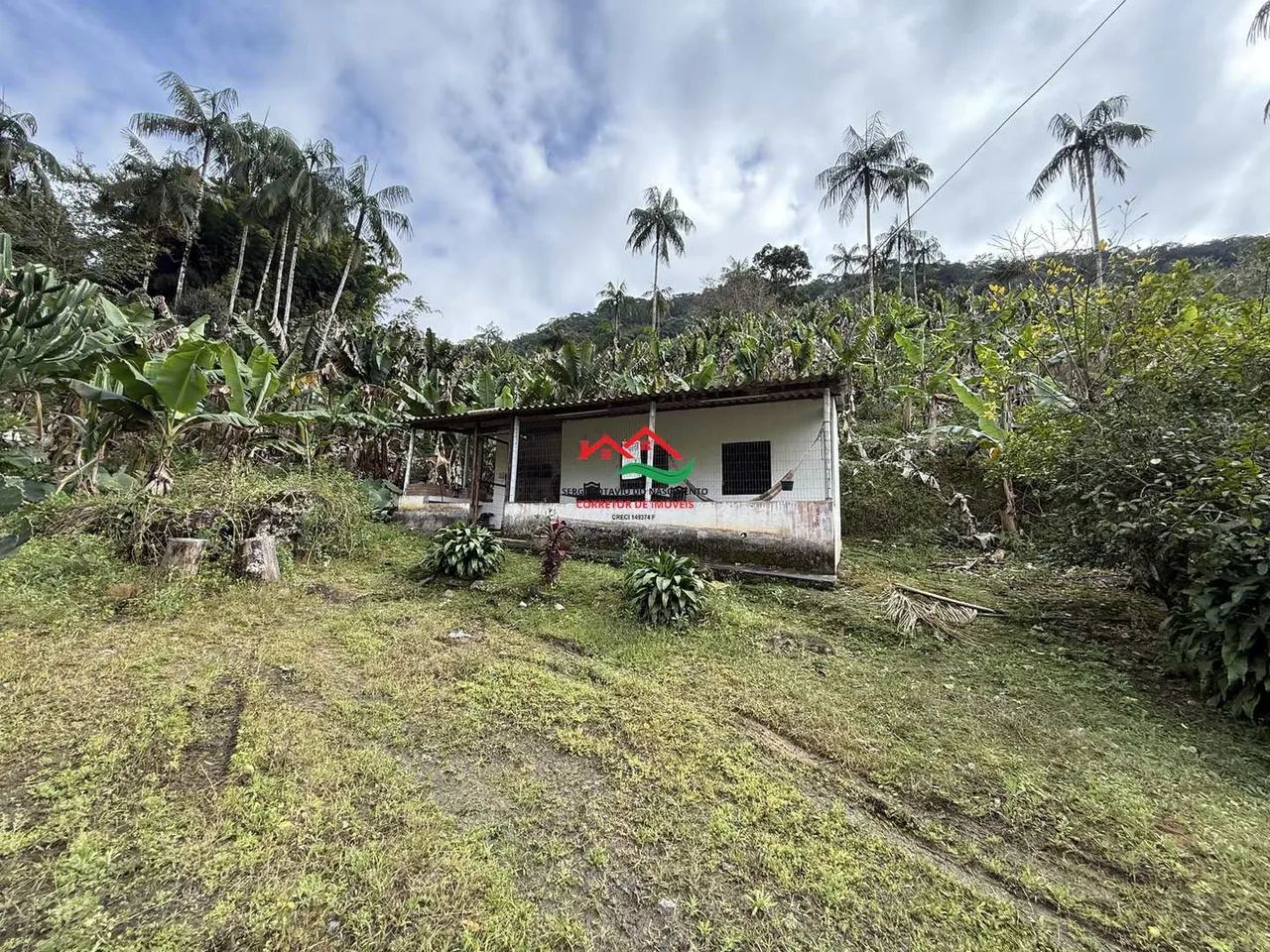 Sítio com 4 quartos, Centro, Pedro de Toledo - R$ 550 mil, Cod: 177