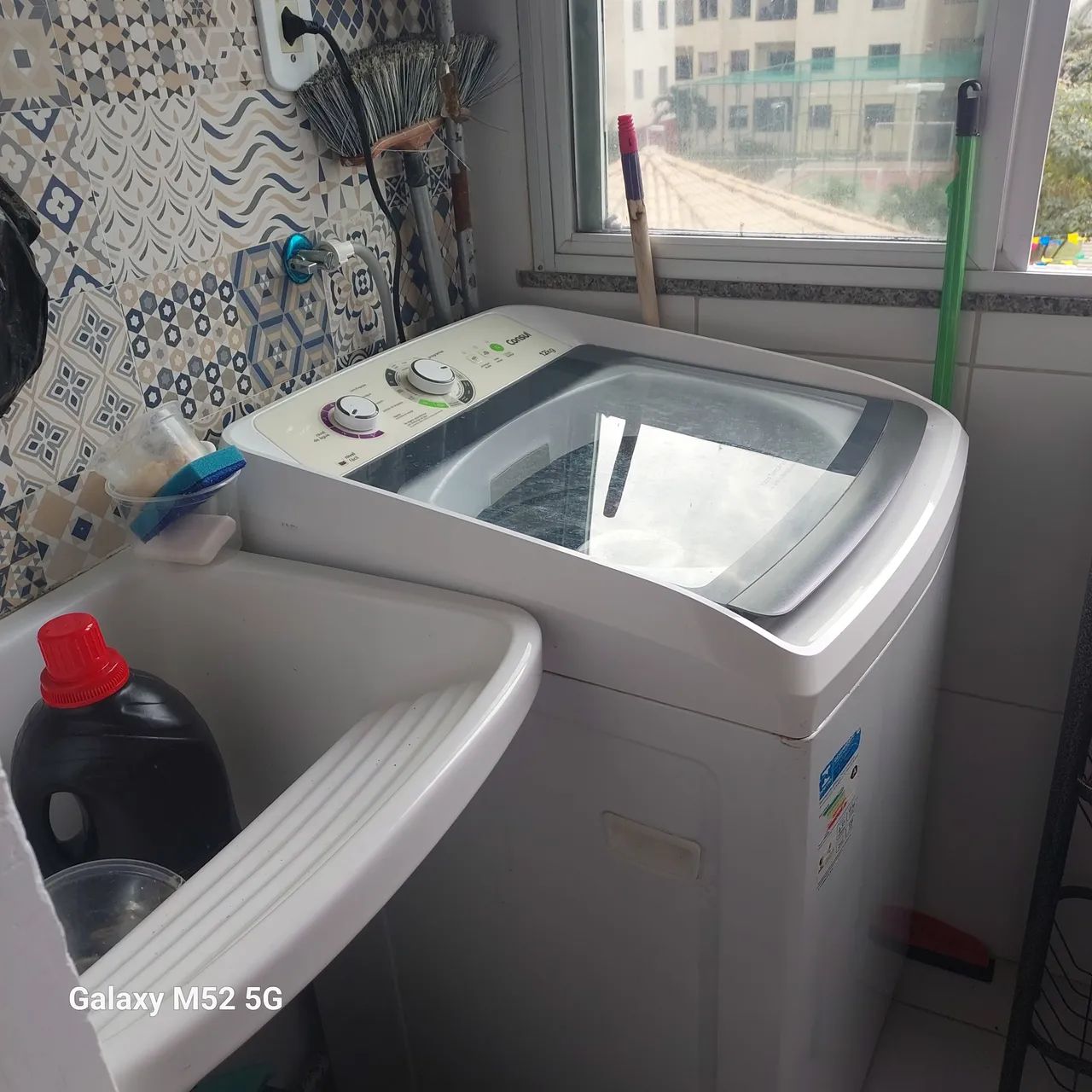 Alugo quarto em Apartamento. Vaga somente FEMININA.