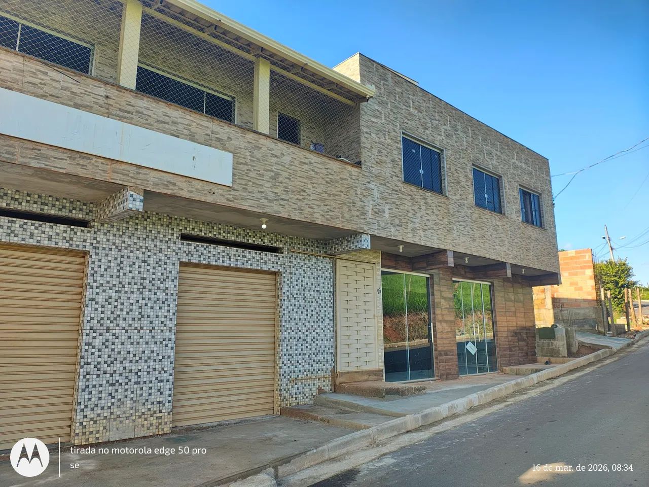 Vendo uma casa e duas lojas - Foto 2
