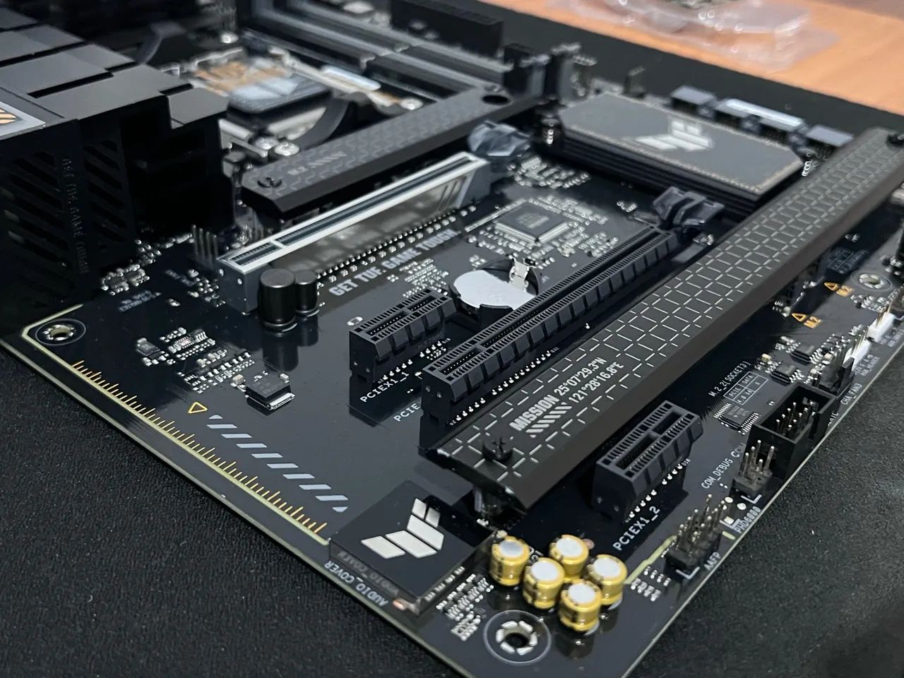 Placa Mãe Asus Tuf B650 Plus WiFi - Foto 4