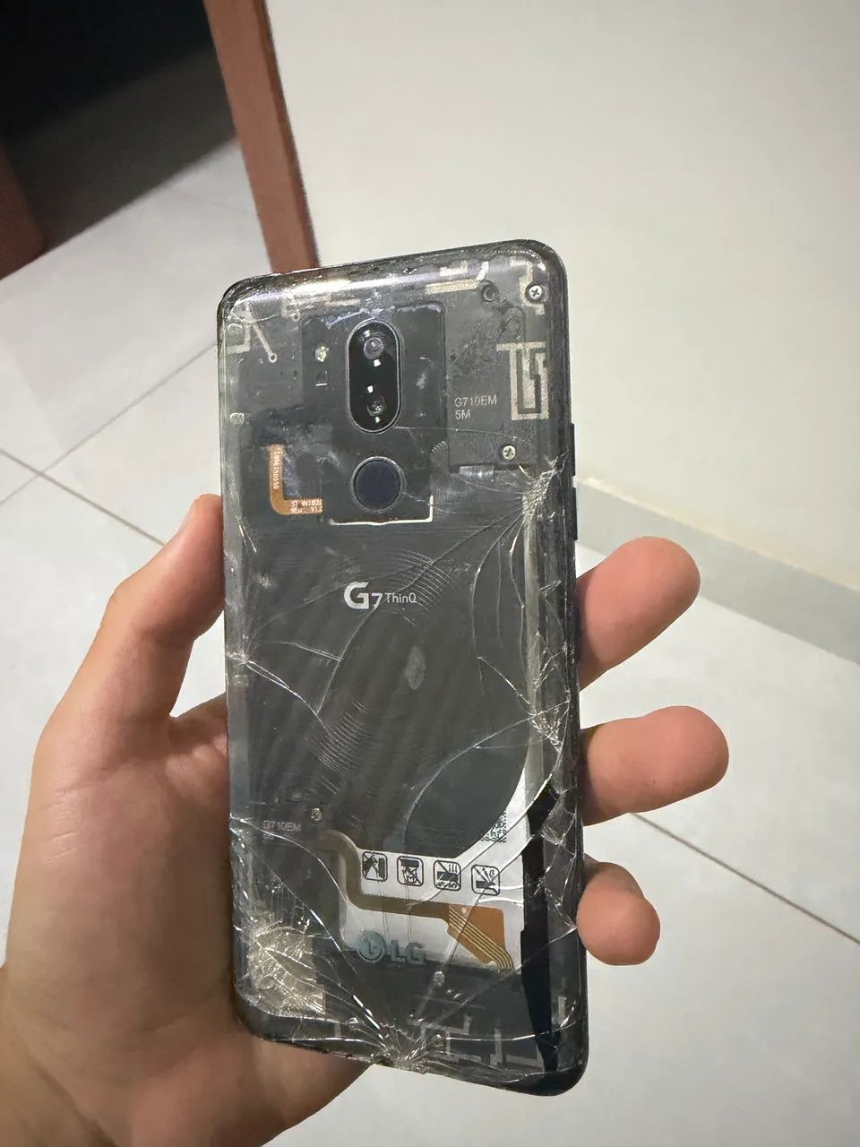 Celular LG g7 thinq para retirada de peças 