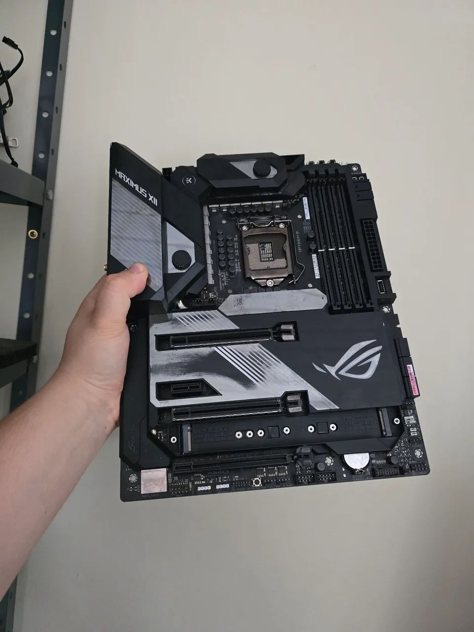 Placa mãe ROG Maximus XII Formula - Foto 2