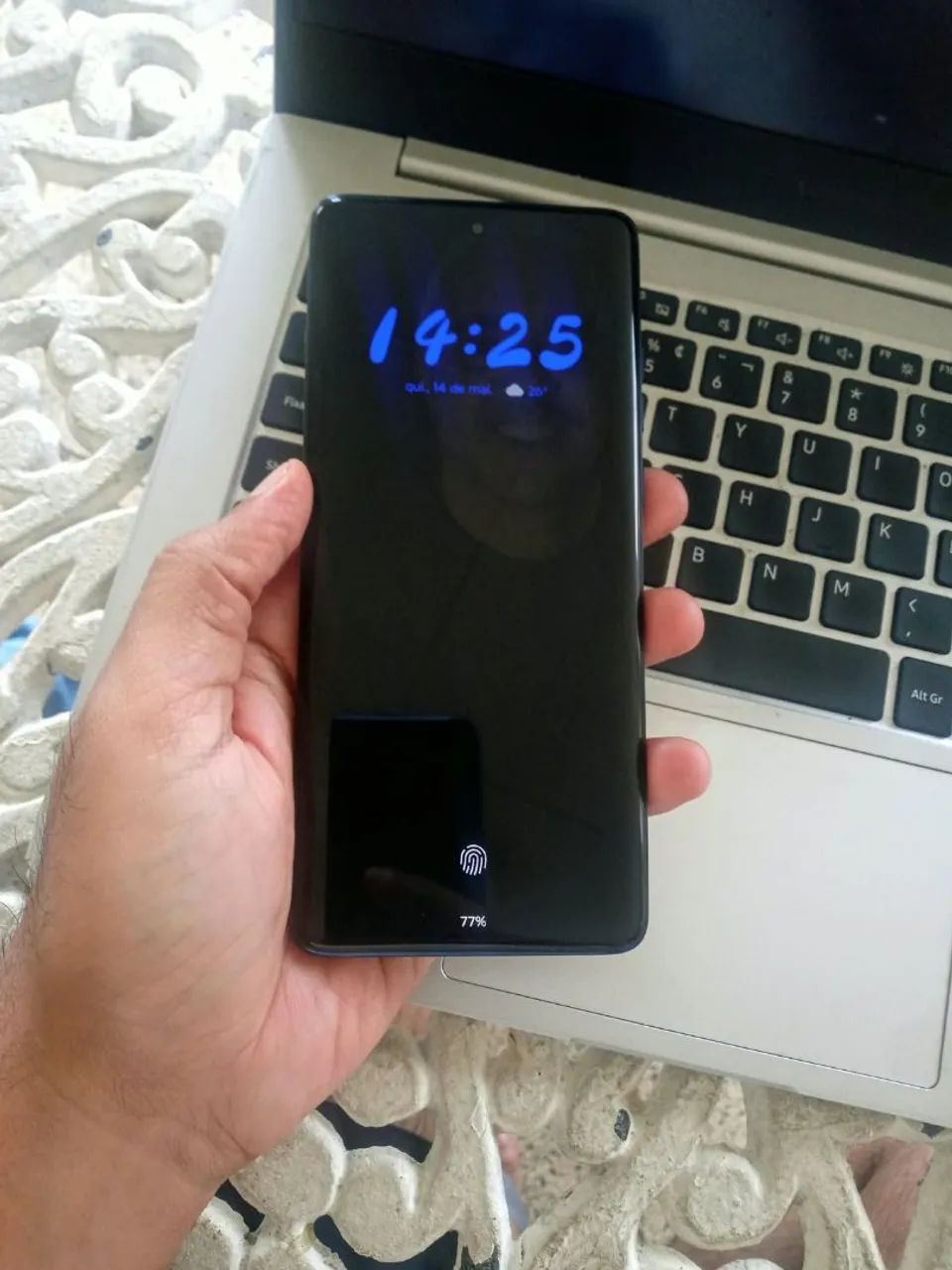 Edge 60 -12/512 Gb